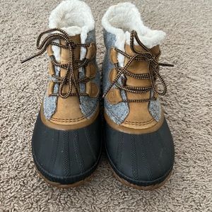 Sorel women’s boots. Black grey and brown, size 8.5
